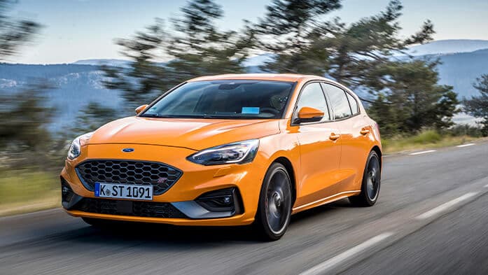 Ford Focus ST orange seite