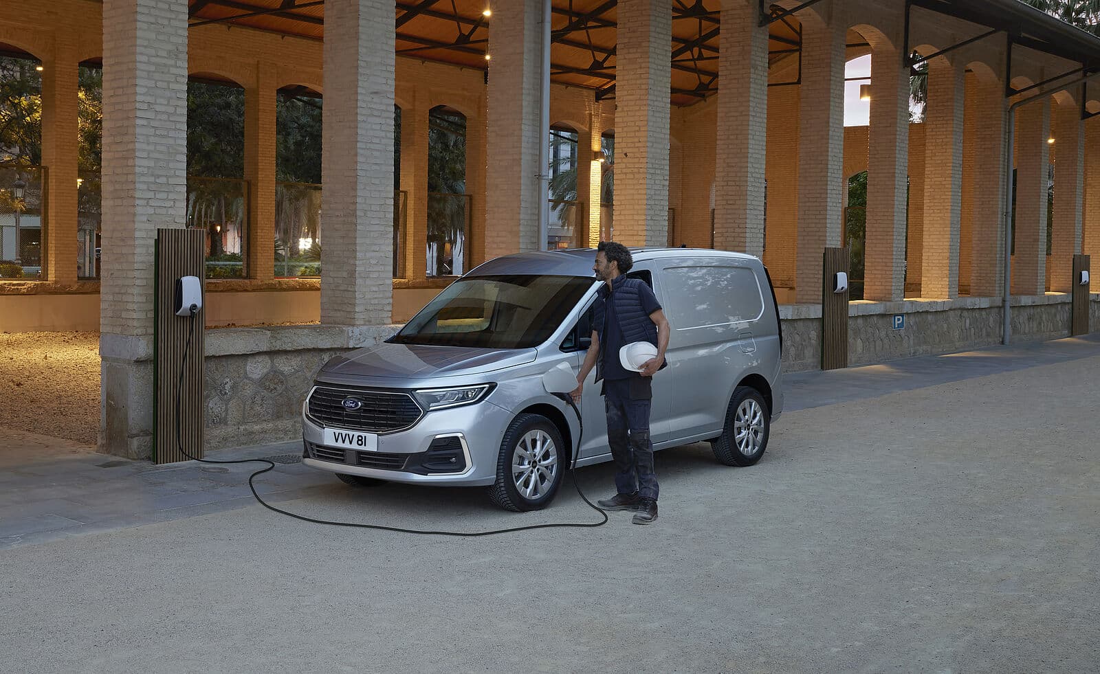 Transit Connect mit Plug-in-Hybrid Antrieb