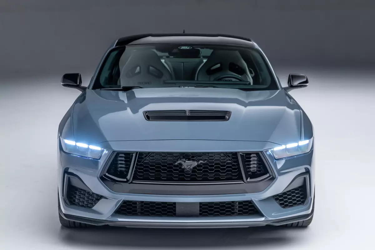 ford-mustang-gt-2024-außen-front